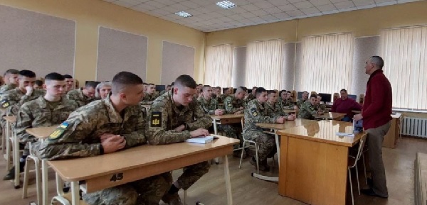 З вересня студенти проходитимуть обов’язкову базову військову підготовку