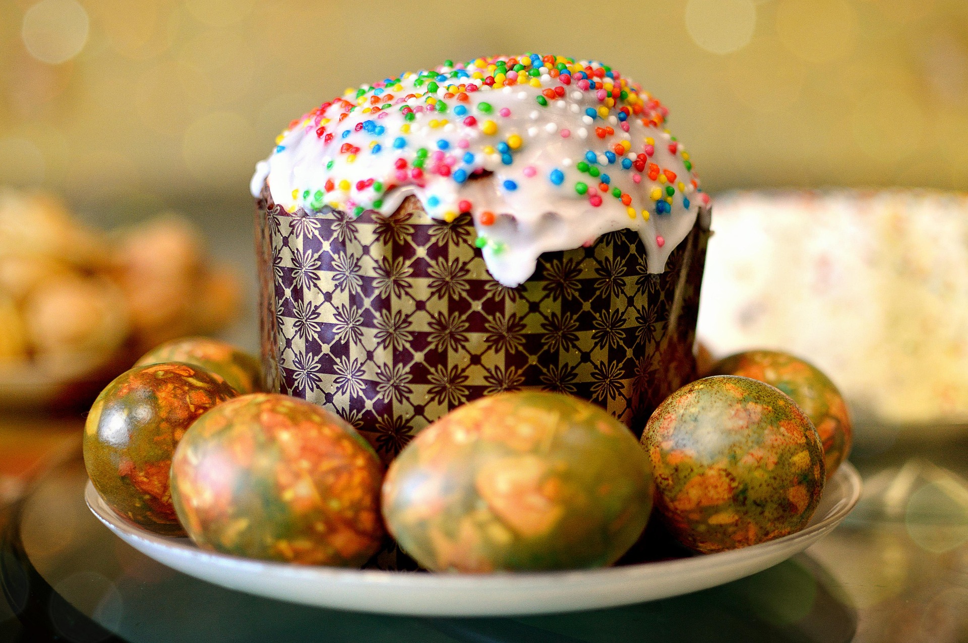 Великдень-2026 (12 квітня): вихідний чи неробочий?