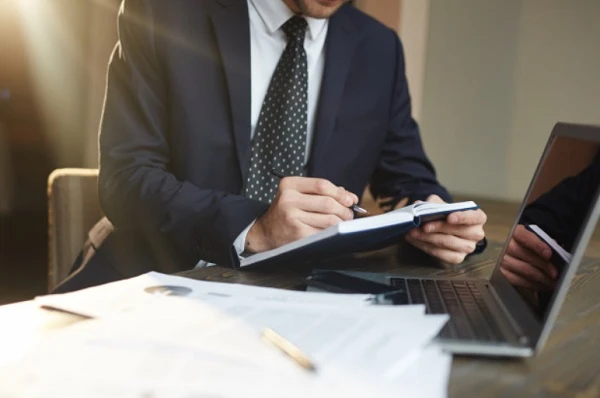 Верховний Суд: контракт, переукладений кілька разів, не стає безстроковим трудовим договором Верховний Суд: контракт, переукладений кілька разів, не стає безстроковим трудовим договором