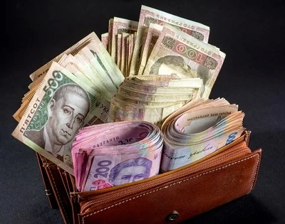 Допомога по частковому безробіттю допомагає роботодавцям не звільняти працівників під час карантину