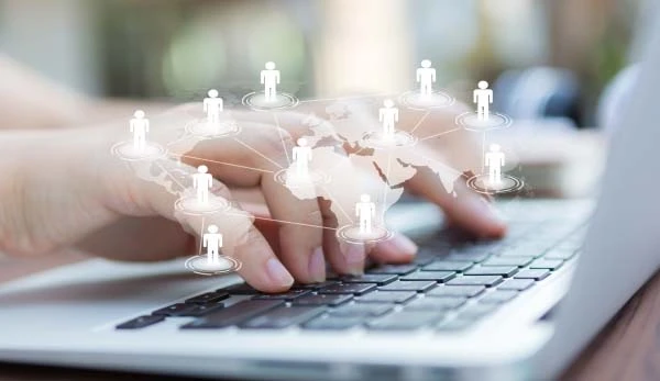 10 червня — старт подання сканів трудових книжок до ПФУ. Чи оцифровувати документи про освіту?