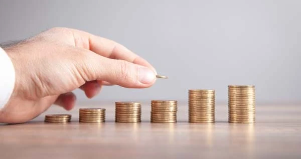 Вимогу про зарплату іноземцю не нижче 10 МЗП скасують