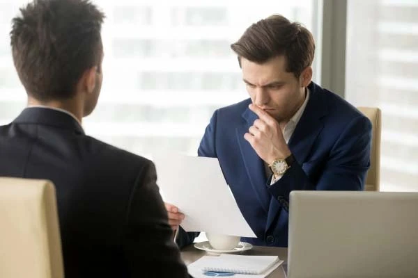 Роботодавець не хоче звільняти працівника: що робити працівнику?