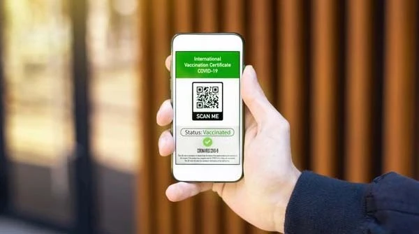 Ковід-сертифікат не містить інформації, що є лікарською таємницею, — юрист Ковід-сертифікат не містить інформації, що є лікарською таємницею, — юрист