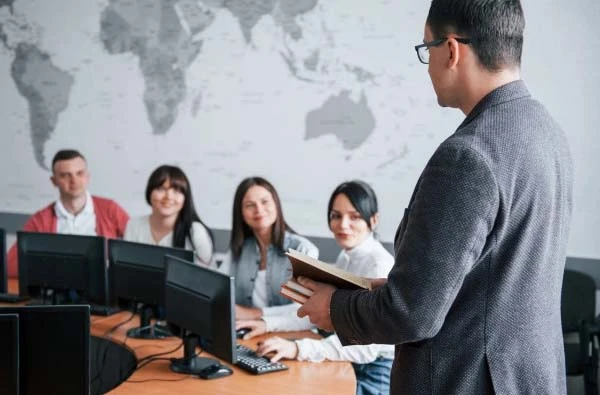 Уряд оновив процедуру обрання керівника закладу вищої освіти Уряд оновив процедуру обрання керівника закладу вищої освіти