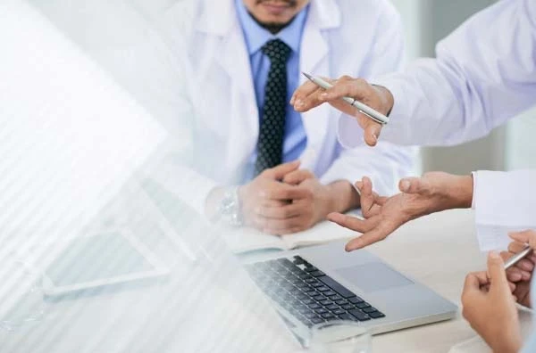 З 12 січня діє закон щодо вдосконалення системи управління сферою охорони здоров’я та забезпечення медобслуговування населення