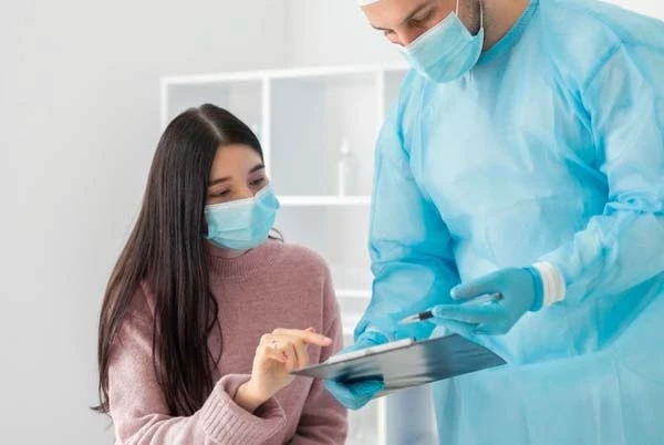 МОЗ: як викликати мобільну бригаду з вакцинації від COVID-19