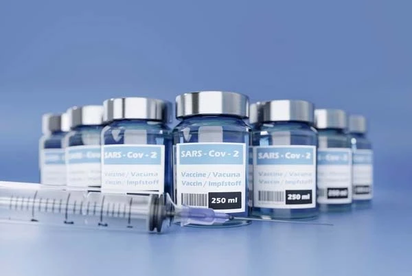 Відсьогодні можуть працювати тільки вакциновані працівники медзакладів, комунальних підприємств та ОМС Відсьогодні можуть працювати тільки вакциновані працівники медзакладів, комунальних підприємств та ОМС