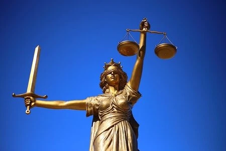 Кабмін підтримав підвищення окладів у системі правосуддя: нові коефіцієнти