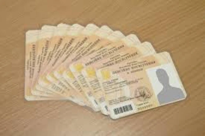 Документи для пенсії: чи потрібні довідки про зарплату до 1 липня 2000 року?