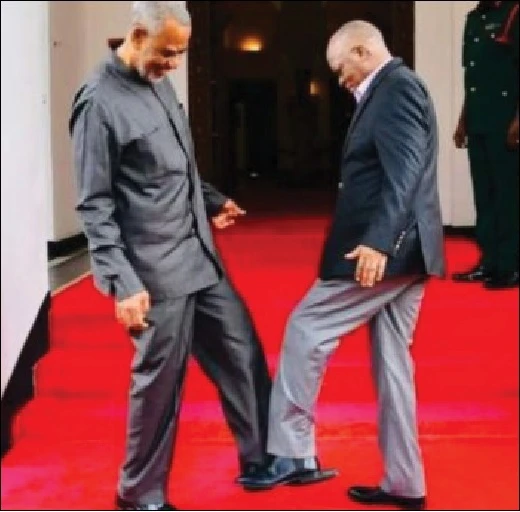 Антикоронавірусний етикет: 5 способів безпечних привітань у діловому світі Антикоронавірусний етикет: 5 способів безпечних привітань у діловому світі